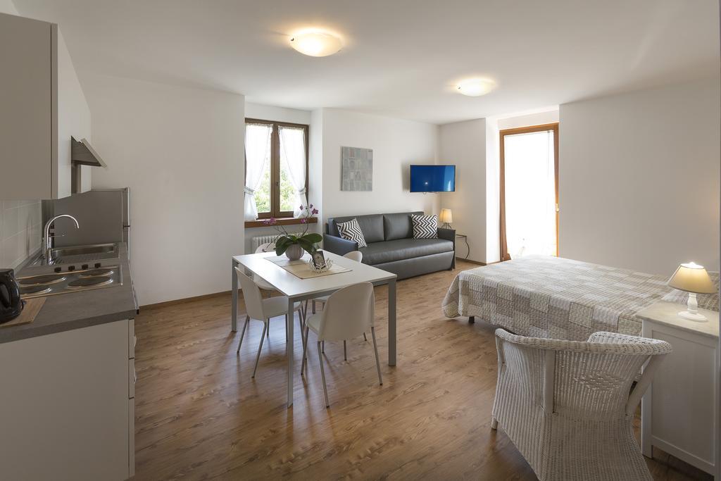 Le Servite Apartments Арко Екстериор снимка